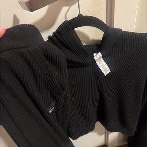 ALO Yoga Black Ribbed set